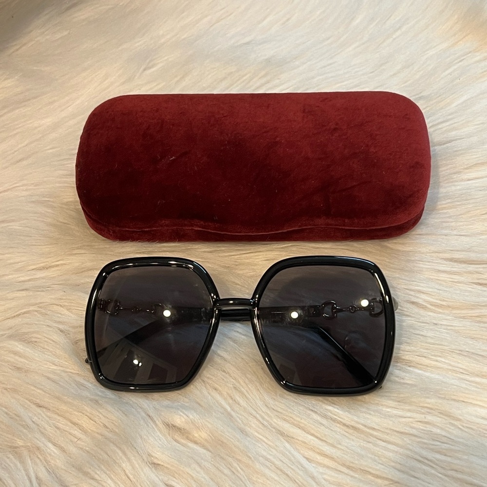 Gucci Square Sunglasses Black